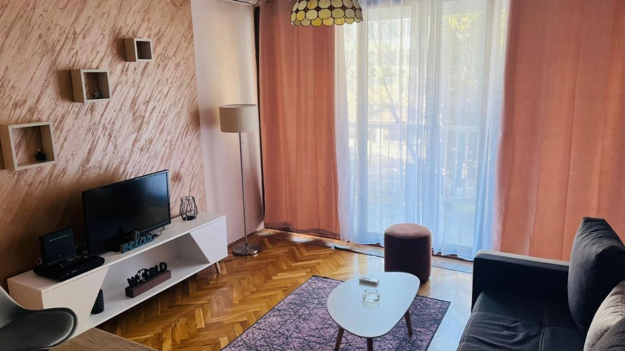 פודגוריצה Majdini Clock Tower Apartman מראה חיצוני תמונה