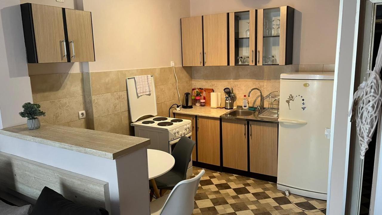פודגוריצה Majdini Clock Tower Apartman מראה חיצוני תמונה